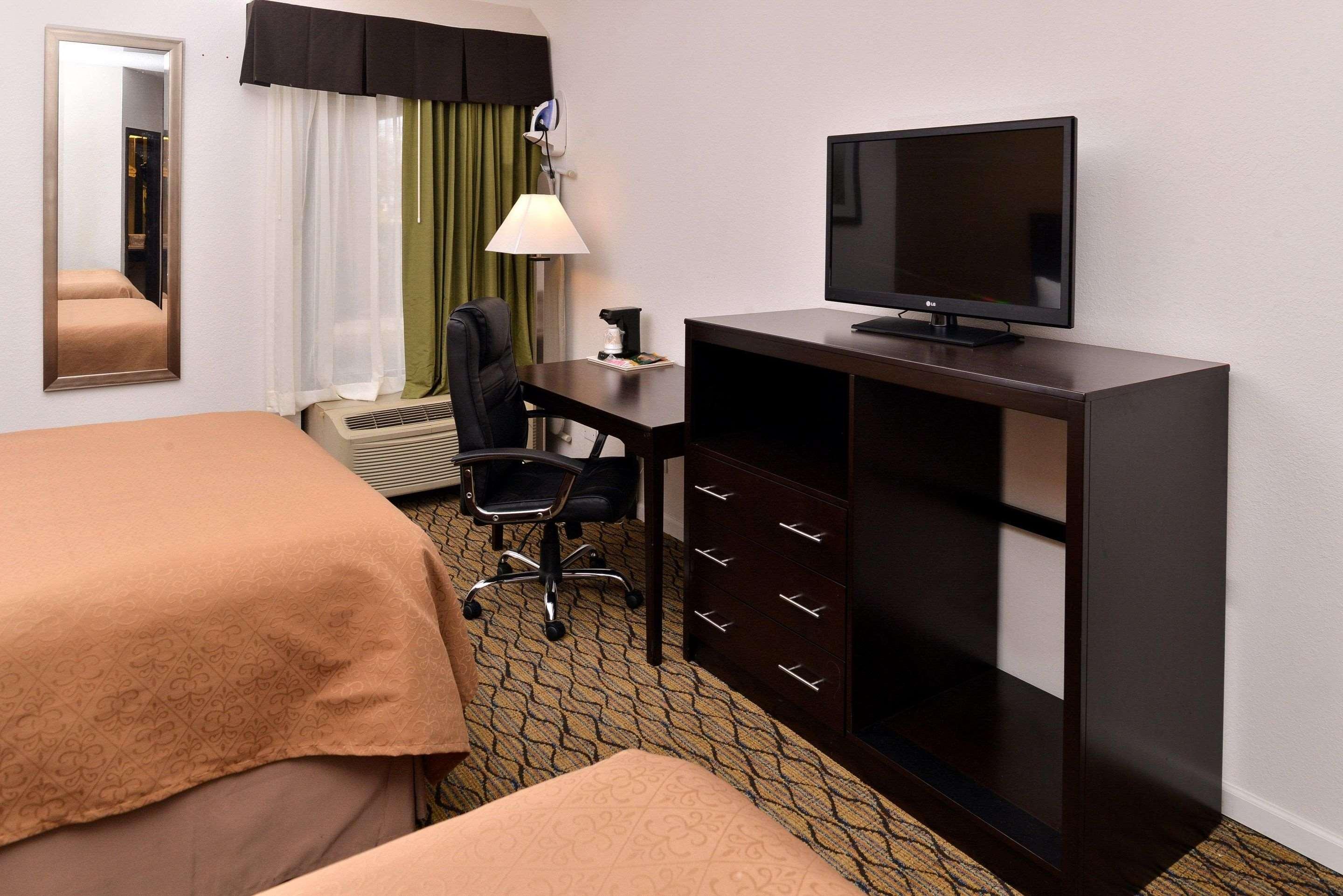 Quality Inn & Suites Matteson Near I-57 Exterior foto